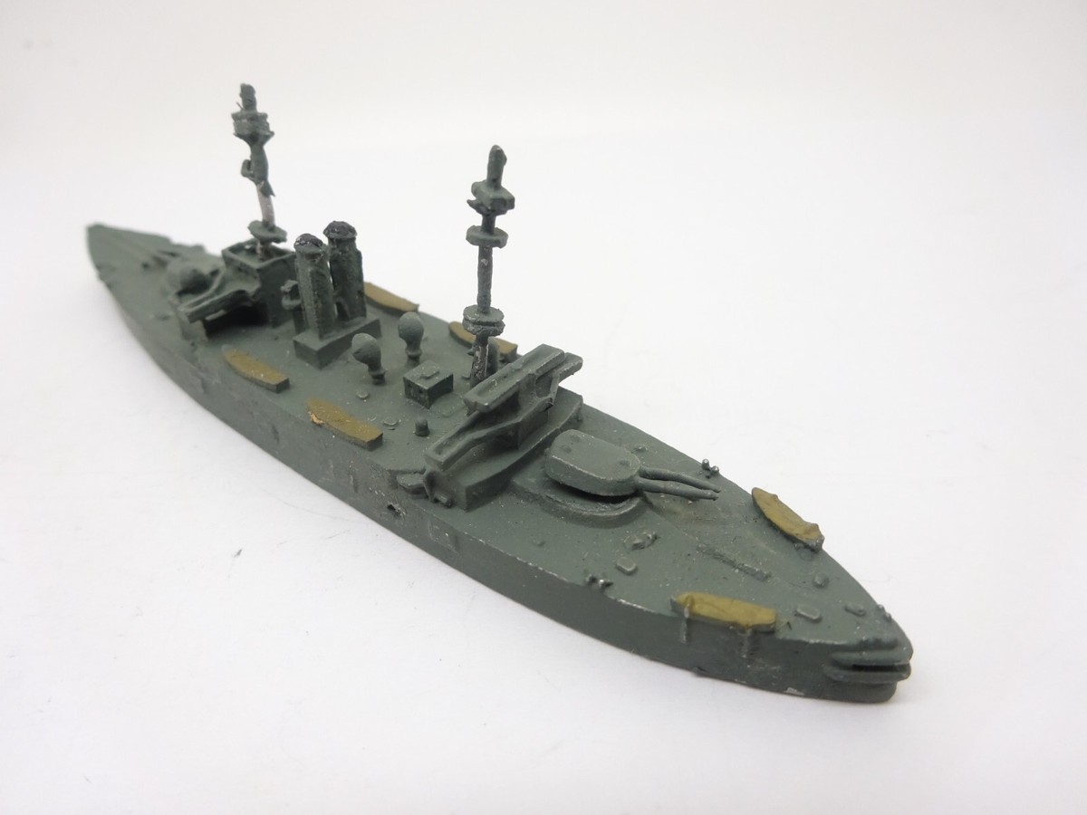 MAQUETTE DE NAVIRE assemblée 4D échelle 1/150 puzzle collection navires