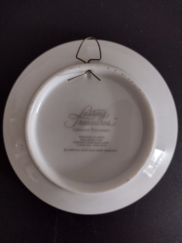 Holly Hobbie Vintage Porcelain 4" Collector's Plate - Picture 2 of 2