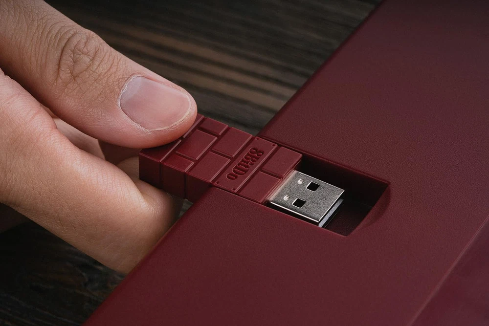 Retro Bluetooth 2.4G USB-C Hot Swappable Mechanical Gaming Keyboard with RGB