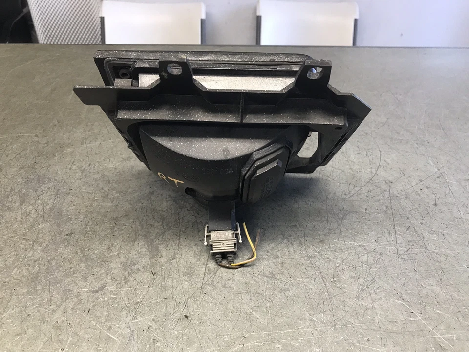 Оригинальная противотуманная фара для правой стороны BMW 318i 318is 325i 325is E30 1989 1990 1991 годов выпуска - Изображение 4 из 4