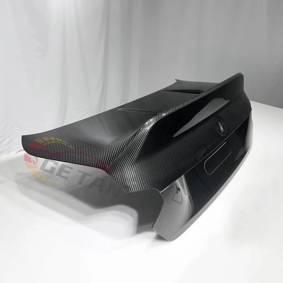 Baúl trasero de fibra de carbono estilo CSL para BMW M2 G87 Foto 2 de 4