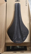 Fi'ZiK Antares Versus Evo R3 Sella Adattiva Kium Titanium Rails 139mm