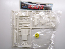 Fujimi 124 Scale Ferrari 330 P4 Sprue C White Parts Onlyas Pictured