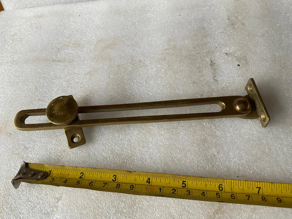 VENTANA DE LATÓN MACIZO VINTAGE ANTIGUO MARCO DE MADERA Foto 3 de 4