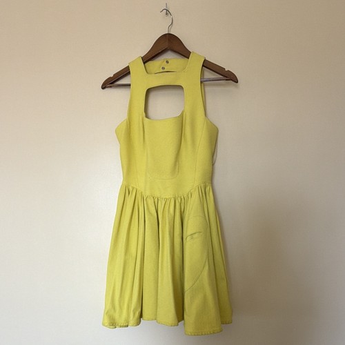 Mugler, Abito vintage Mugler giallo senza schienale con fibbia argento e gonna abbinata taglia M