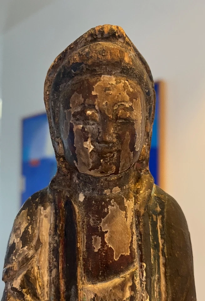 Hermoso bodhisattva chino antiguo tallado a mano de madera Guanyin Royal Ease Foto 4 de 4