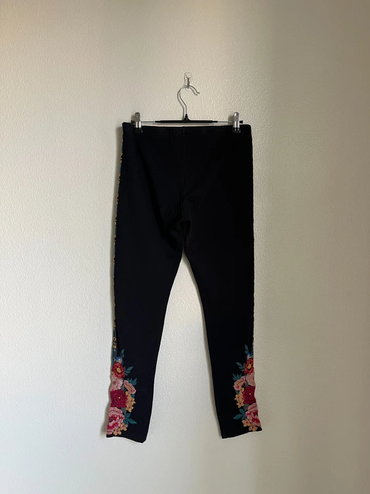 Legging Johnny Was Katina Floral Bordado en Negro Talla PEQUEÑO Foto 4 de 4