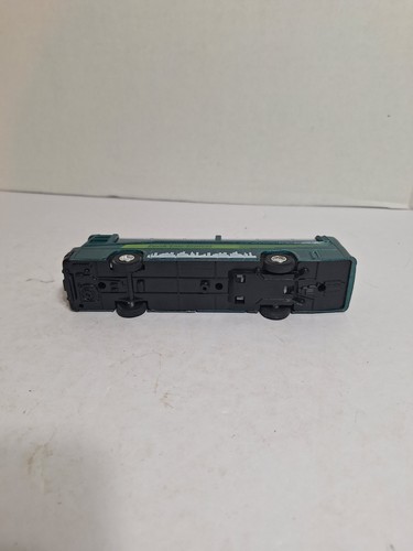 Pull Back And Go Scale Model City Transit Tour Bus Green/red Earth Line Express - Picture 2 of 11
