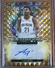 Yves Missi 2025-26 Finest Electrifying Signatures Gold Geometric SP #/50