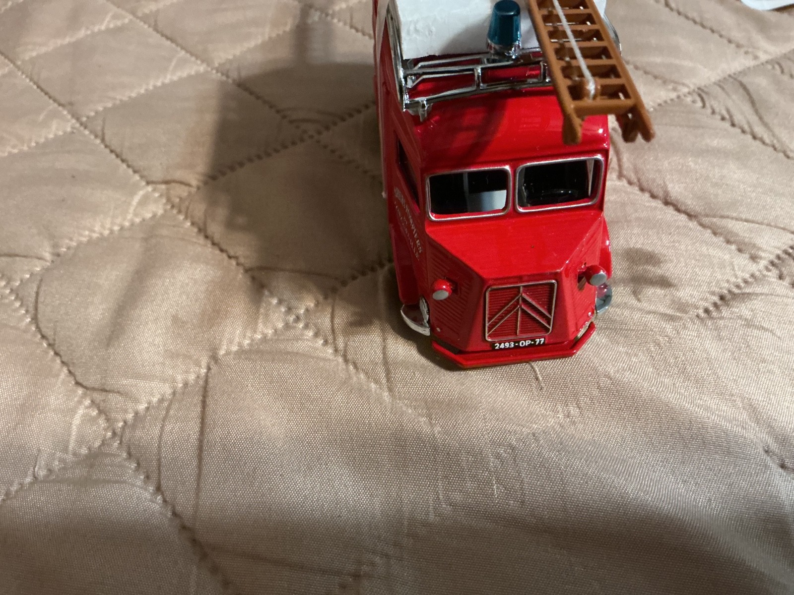 MAT HBOX #YFE 13 - 1947 CITROEN TYPE H VAN NEW