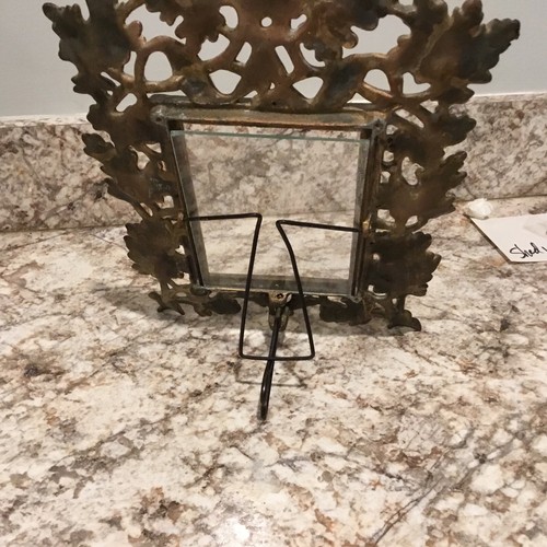OAK LEAF CAST IRON PICTURE FRAME With Glass See Pictures - Picture 7 of 8