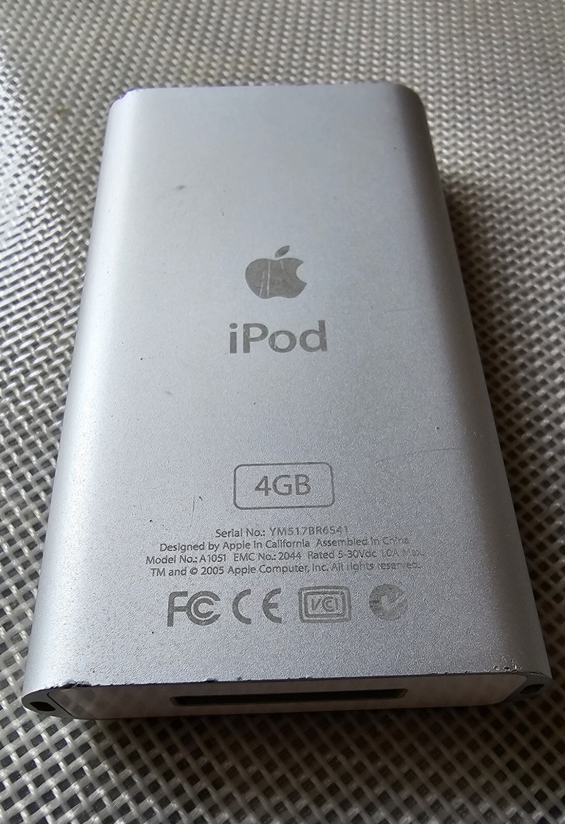 Apple iPod mini A1051 4gb MP3 Player - 1st Generation - Silver