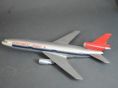 Vintage Northwest Orient Model Airplane , DC10 - Picture 2 of 11