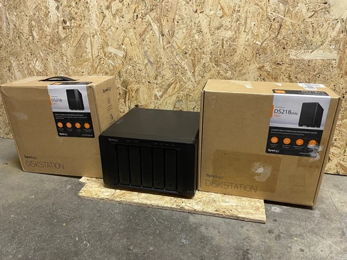 3 Synology Diskstation DS218play, DS21x, DS1515+ - für Ersatzteile DEFEKT