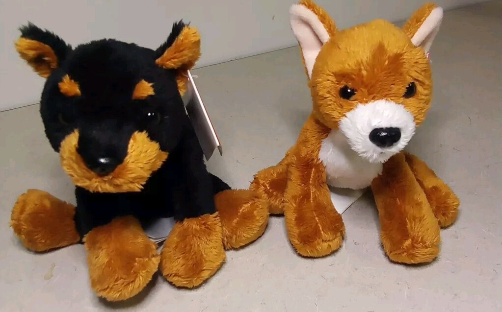 Russ Yomiko Classics Soft Brown Black Dogs 5