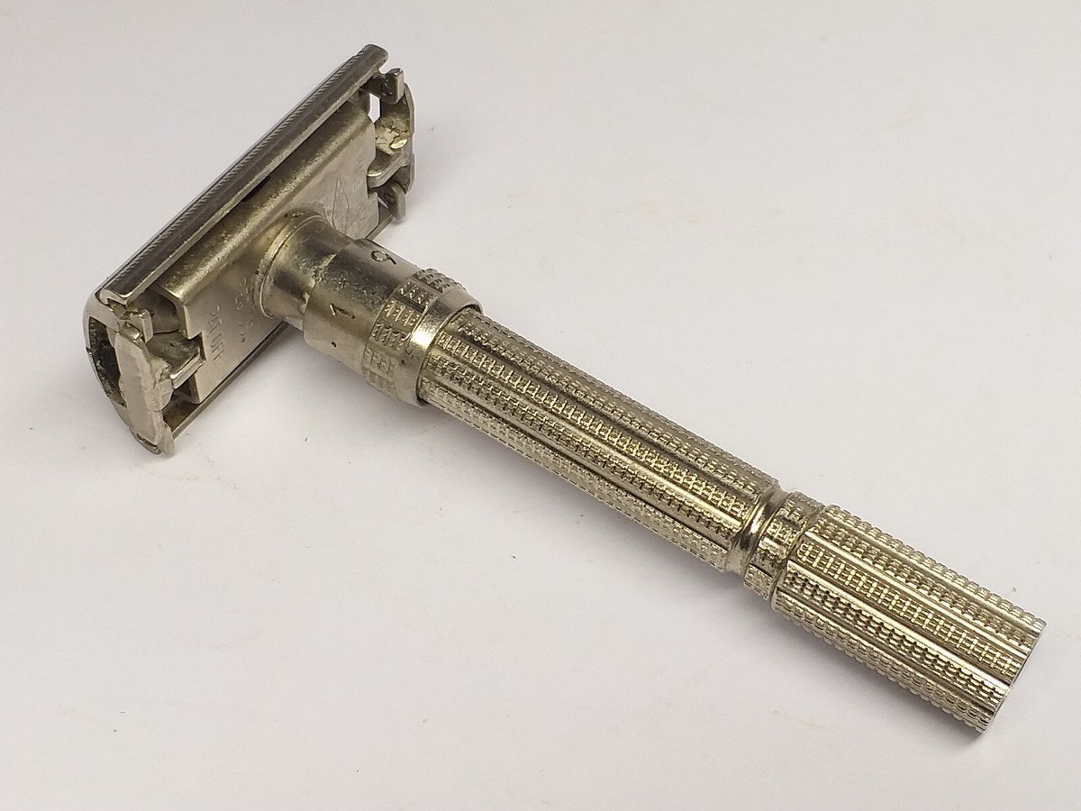 Vintage 1967 GILLETTE SLIM ADJUSTABLE SAFETY RAZOR M4 | eBay