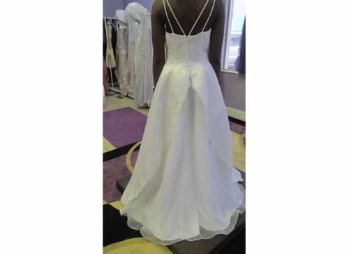 Aspeed White with beads and embroidery and train Wedding Dress- Size 10 - Image 2 of 3