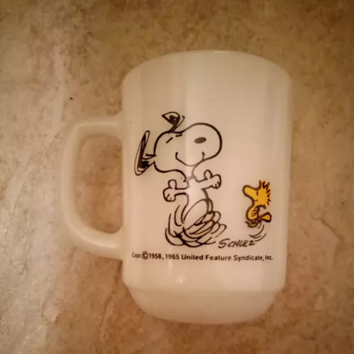 Fire-King Peanuts SNOOPY At Times Life Is Pure Joy! Character Coffee Cup Mug 
