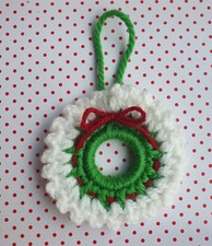 15 Christmas Tree Decoration Garlands