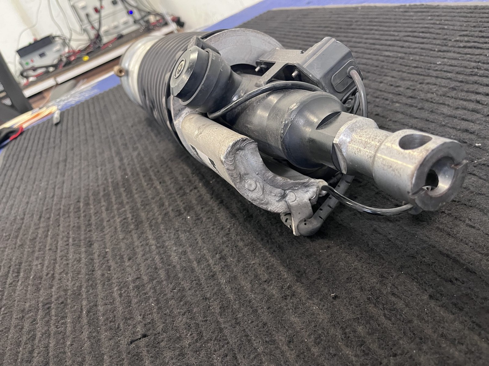 Rolls-Royce Dawn 2016-2019 Front Right Air suspension strut P/N 37106879966