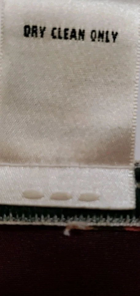 Blusa romántica vintage Laura Ashley 100 % seda con volantes talla 16 floral oscura años 90 Foto 3 de 4