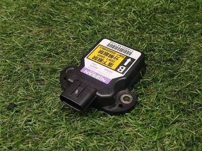 Nissan Pathfinder R52 2015 ESP Drehratensensor Querbeschleunigungssensor