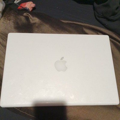 Apple MacBook A1181 13'' Laptop 