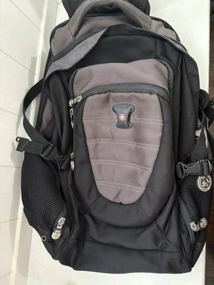 SWISSGEAR  18 In Laptop Backpack Bookbag Padded AirFlow Black SmallTear On Strap