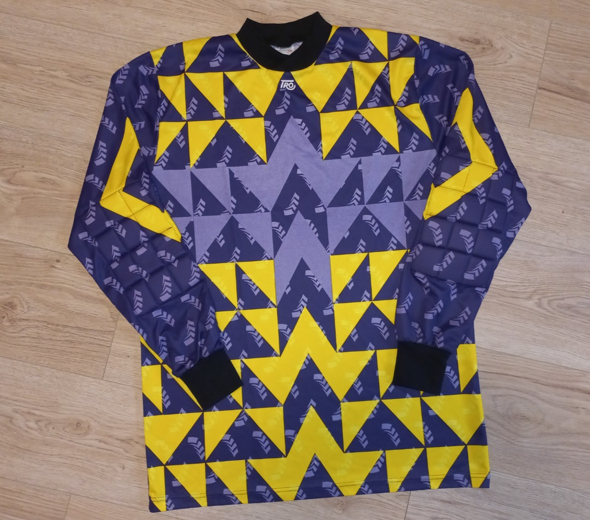 Vintage 90's Goalkeeper #1 Football Shirt Size XL Purple/Yellow Retro GK Jersey
