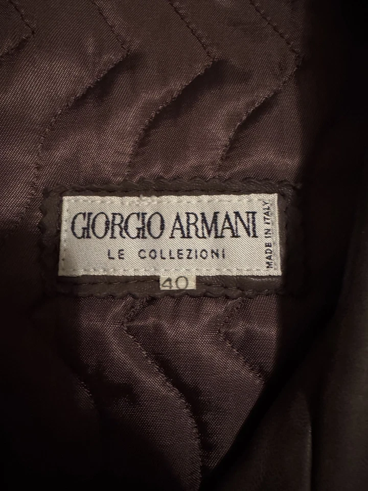 Chaqueta de cuero vintage Armani aviador forrada para hombre. Talla 40 Foto 2 de 4