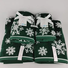 Set of 6 Caro Christmas Snowflakes 2 Bath 2 Hand & 2 Fingertip Towels Holiday