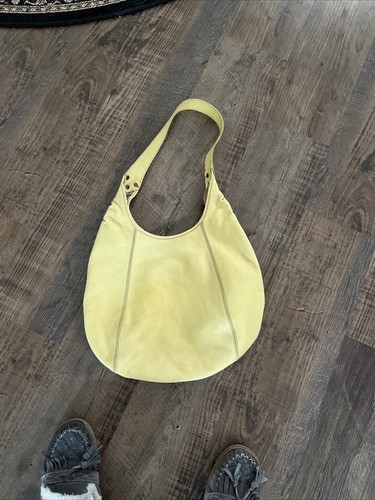 Lucky Brand mittelgelbe Lederstiche Hobo Schultertasche Geldbörse