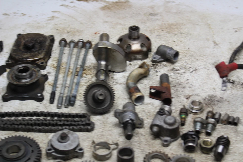 2000 ARCTIC CAT 500 ENGINE PARTS AND HARDWARE LOT - Imagem 4 de 4
