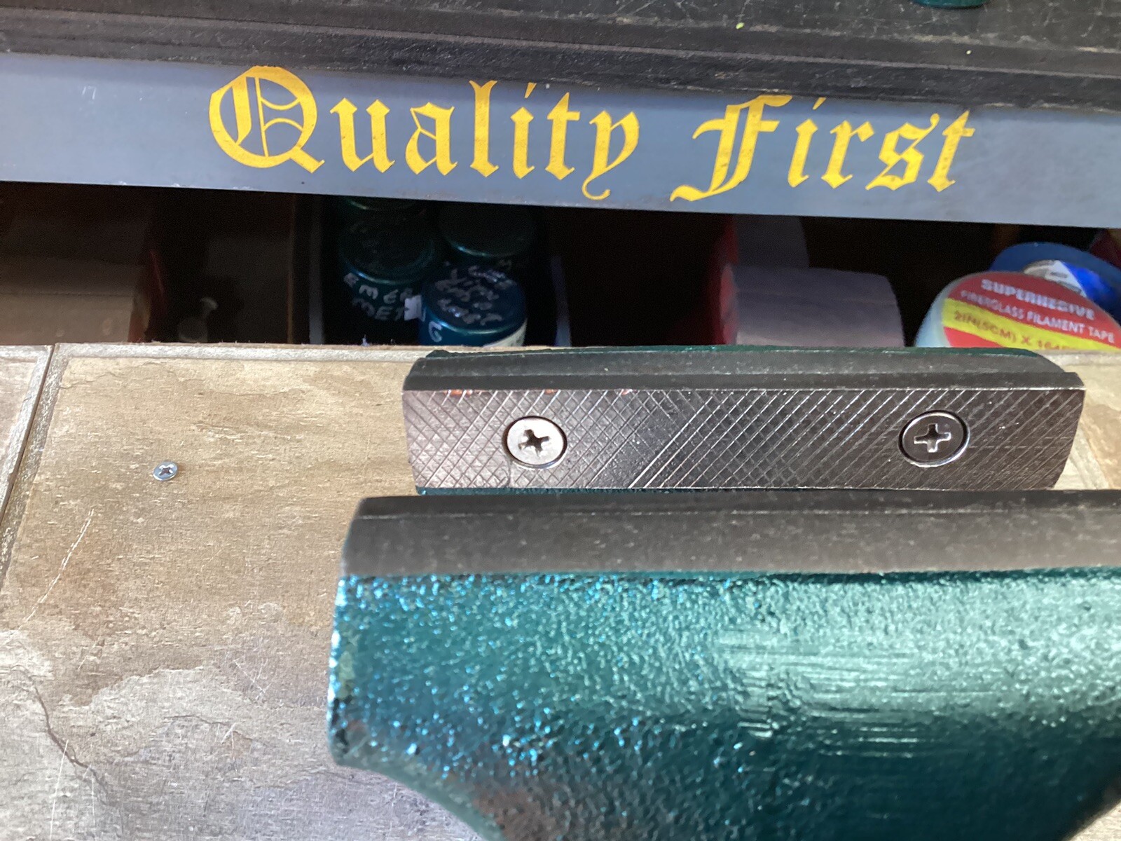 RESTORED VINTAGE CHIEF L4 BENCH VISE 4 In Jaw 13 Lbs USA eBay