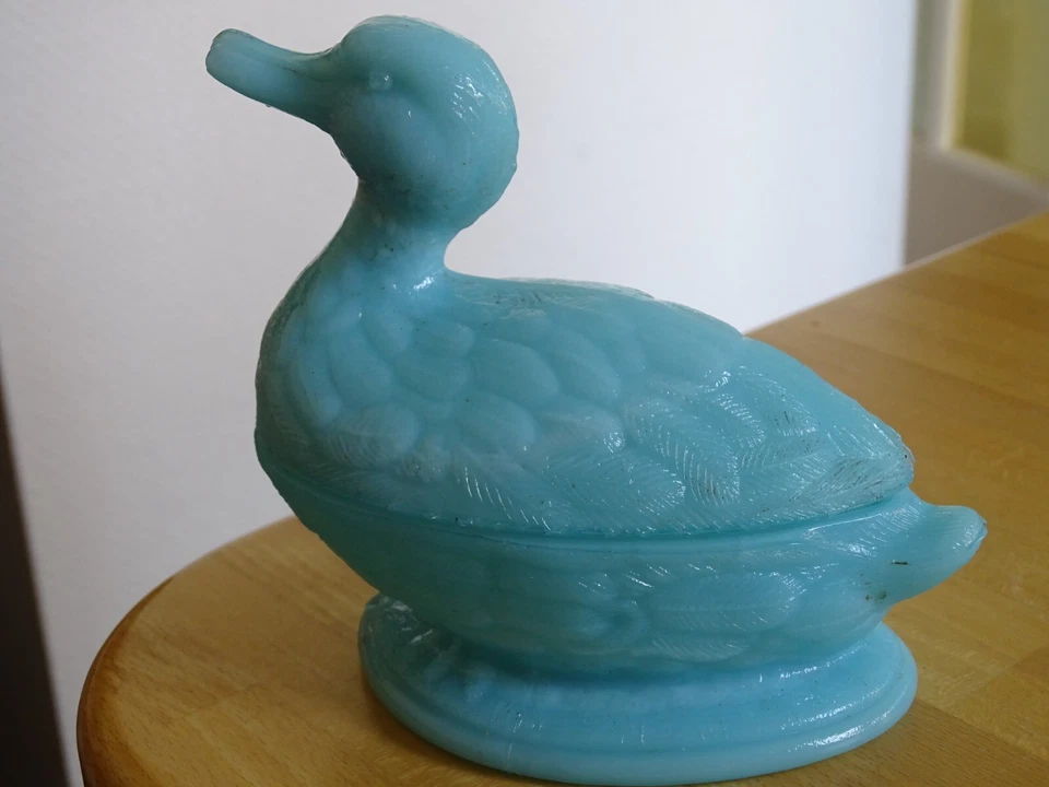 VALLERYSTHAL ANCIENNE BOITE BONBONNIERE CANARD OPALINE BLEU - Photo 4/4