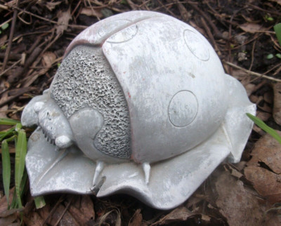 Latex ladybug mold plaster cement concrete bug plastic  mould 5.5''L x 4.5'' x 3''H