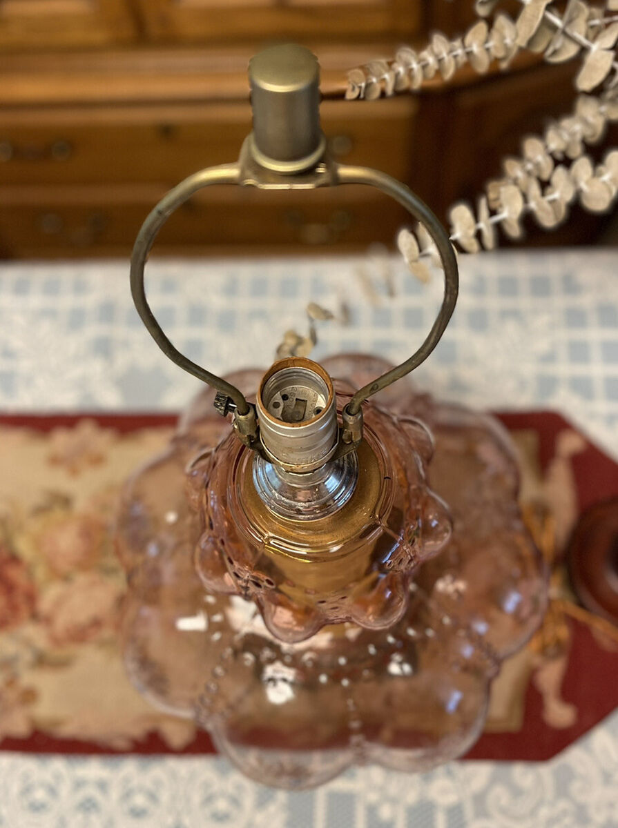 Hollywood Regency MCM Clear pink Floral Table Lamp Brass Hollywood Regency MCM Clear pink Floral Table Lamp Brass