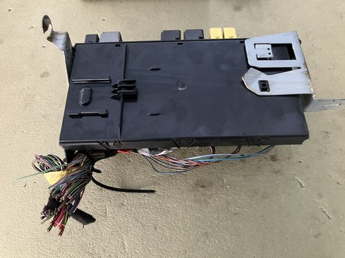 03-11 Mercedes CLS500 SAM Trunk Relay Fuse Box Control Assembly 2115456701 Oem - Picture 7 of 8
