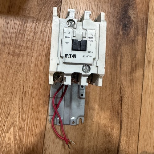 Eaton AN16DN0 Motor Starter Contactor AN16DNO 9-3285-120 volt Coil