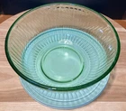 pyrex green 7403s mixing bowl with lid