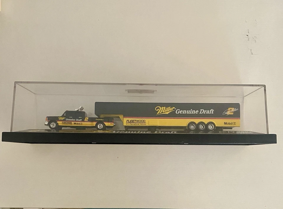 Rusty Wallace Miller Genuine Draft 1995 Limited Edition Dually Show Trailer - Image 2 of 3