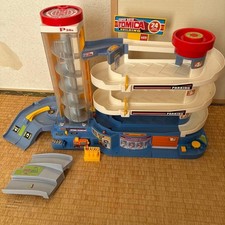 Tomica Super Auto Tomikabiru Building TAKARA TOMY multi-storey car park Garage