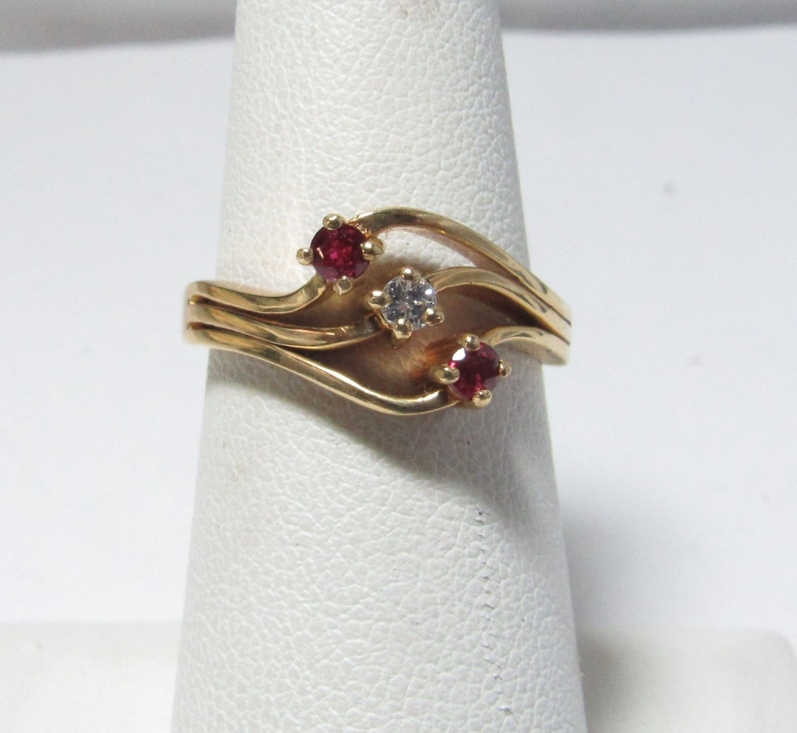 SOLID 14K THREE STONE RING WITH NATURAL DIAMOND &… - image 1