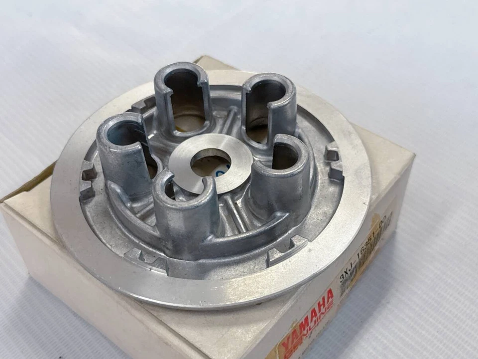 Placa de presión de embrague genuina Yamaha YZ125 3XJ-16351-00 Foto 2 de 4