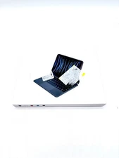 Rechargeable Keyboard Case With Trackpad For iPad - Solid  White