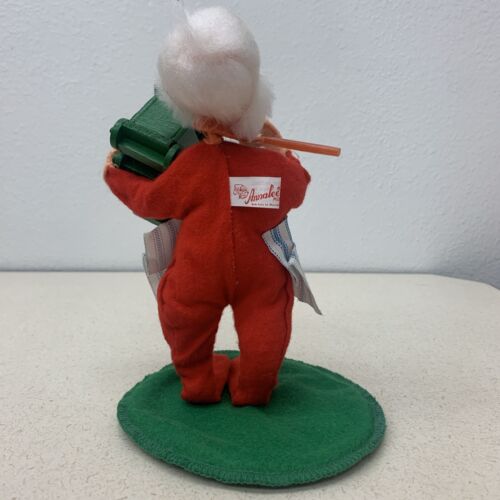 Vintage Annalee Workshop Santa w/ Green Train and Paintbrush 9" 1963 Made In USA - Picture 4 of 10