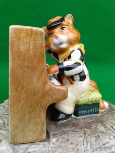 BESWICK PROTOTYPE - FAT CAT (PIANO PLAYER) - CATS CHORUS BAND - CC9 - RARE. - Picture 4 of 9
