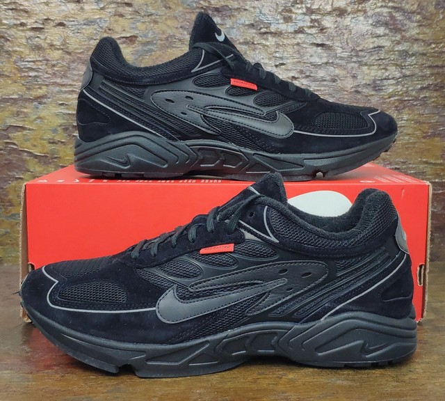 Size UK 9 - Nike Air Ghost Racer Triple Black | Achetez sur eBay