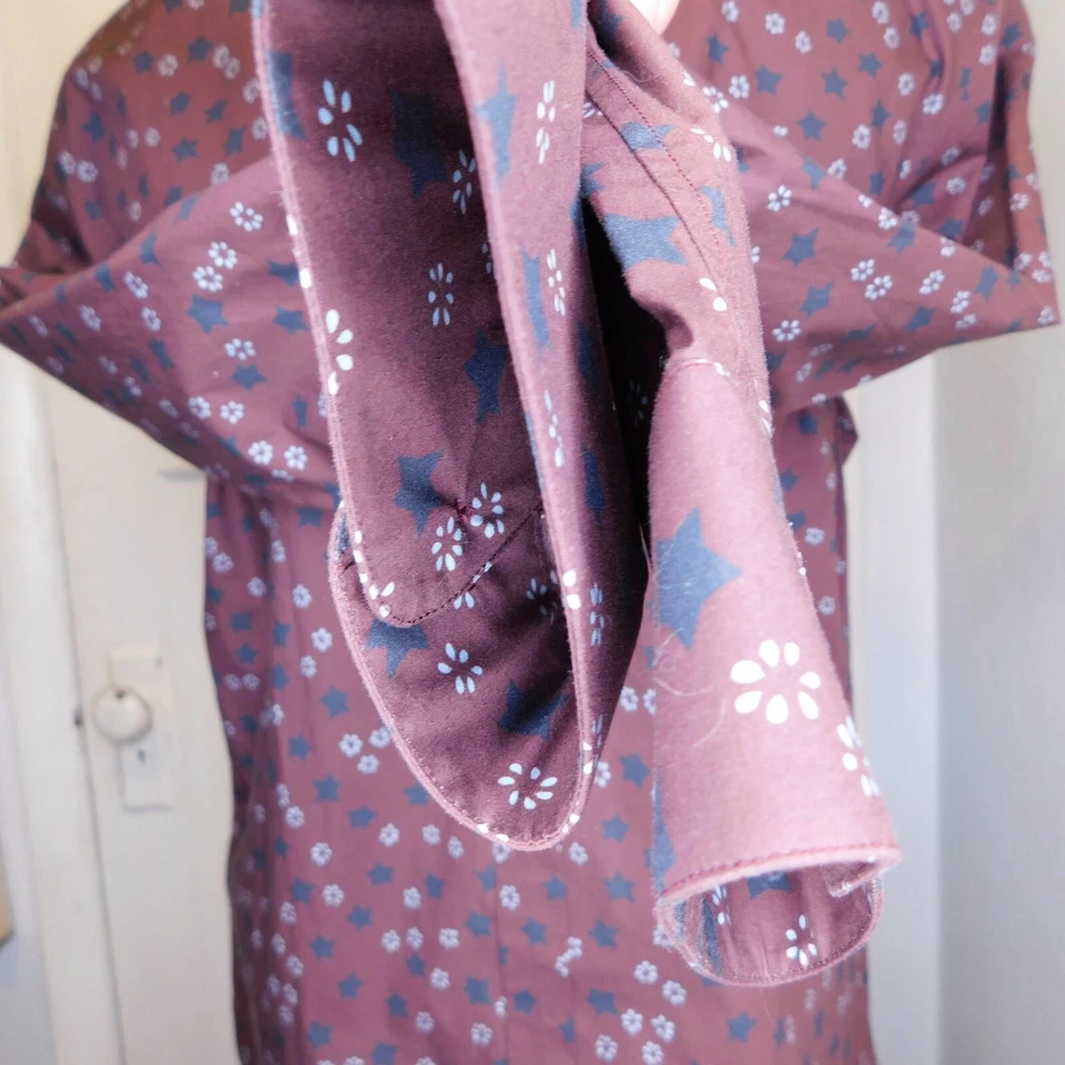 Valentino Mens Sz 16 1/2 42 Button Up Dress Shirt Burgundy Star Print - Image 4 of 4