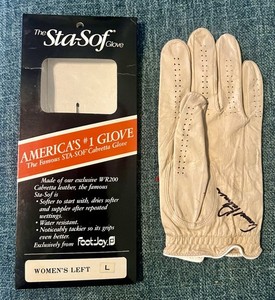 ARNOLD PALMER Signed Golf Glove Woman’s Left